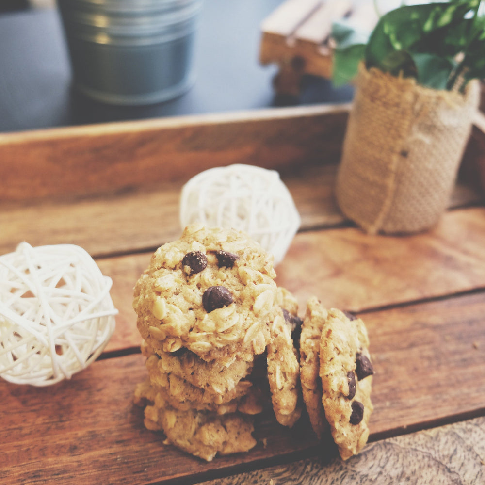
            
                Load image into Gallery viewer, Oat cookies with Choc Chips - Kintry
            
        